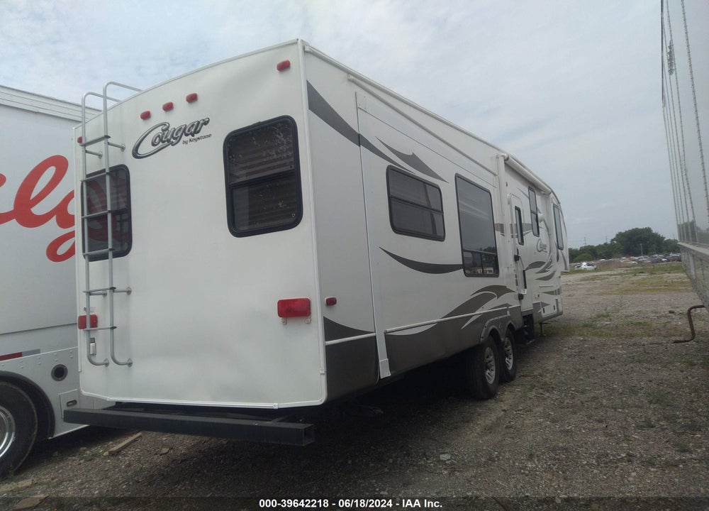 2013 KEYSTONE RV COUGAR VIN: 4YDF32729D2506891