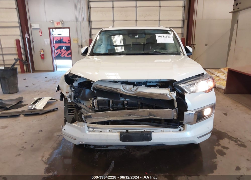 2020 TOYOTA 4RUNNER LIMITED VIN: JTEBU5JRXL5760270