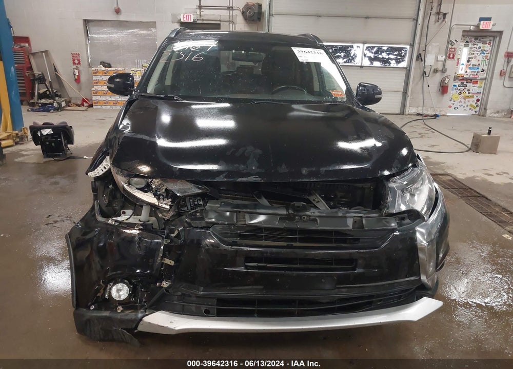 2016 MITSUBISHI OUTLANDER SEL VIN: JA4AZ3A33GZ061282