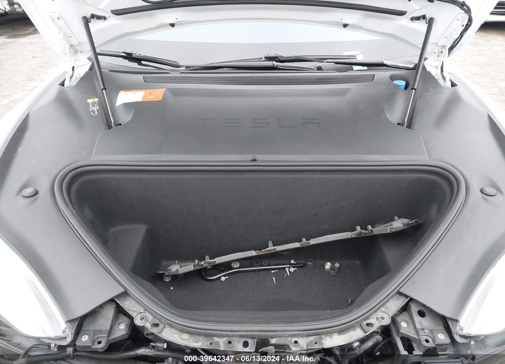 2018 TESLA MODEL S 100D/75D/P100D VIN: 5YJSA1E27JF285546