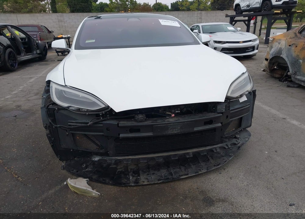 2018 TESLA MODEL S 100D/75D/P100D VIN: 5YJSA1E27JF285546
