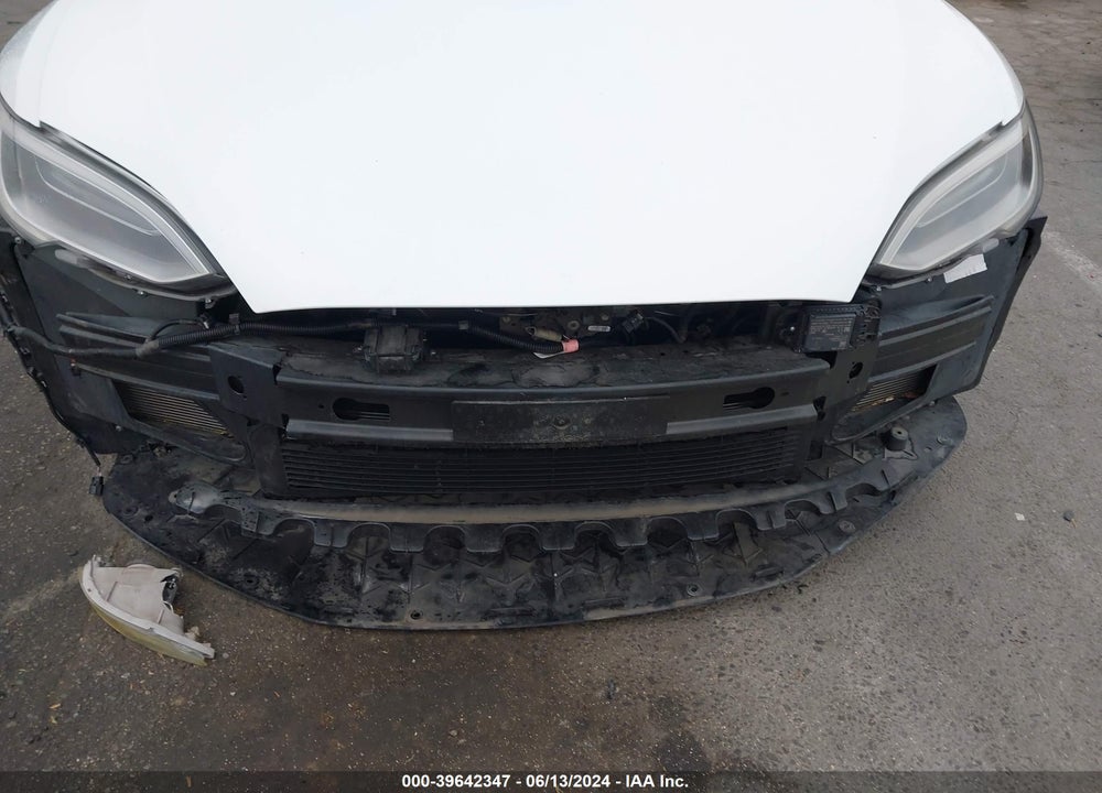 2018 TESLA MODEL S 100D/75D/P100D VIN: 5YJSA1E27JF285546