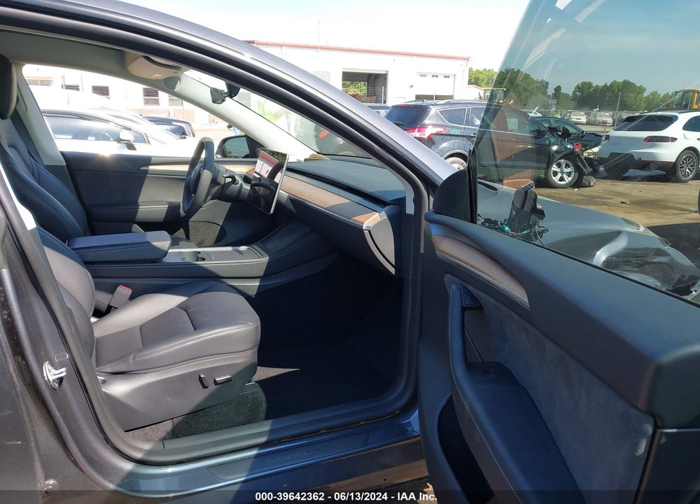 2023 TESLA MODEL Y RWD VIN: 7SAYGDED9PF956075