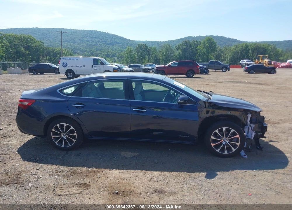 2018 TOYOTA AVALON HYBRID XLE PREMIUM VIN: 4T1BD1EB5JU061587