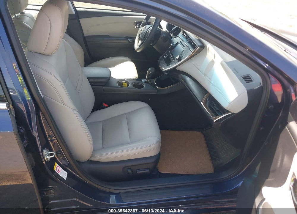 2018 TOYOTA AVALON HYBRID XLE PREMIUM VIN: 4T1BD1EB5JU061587