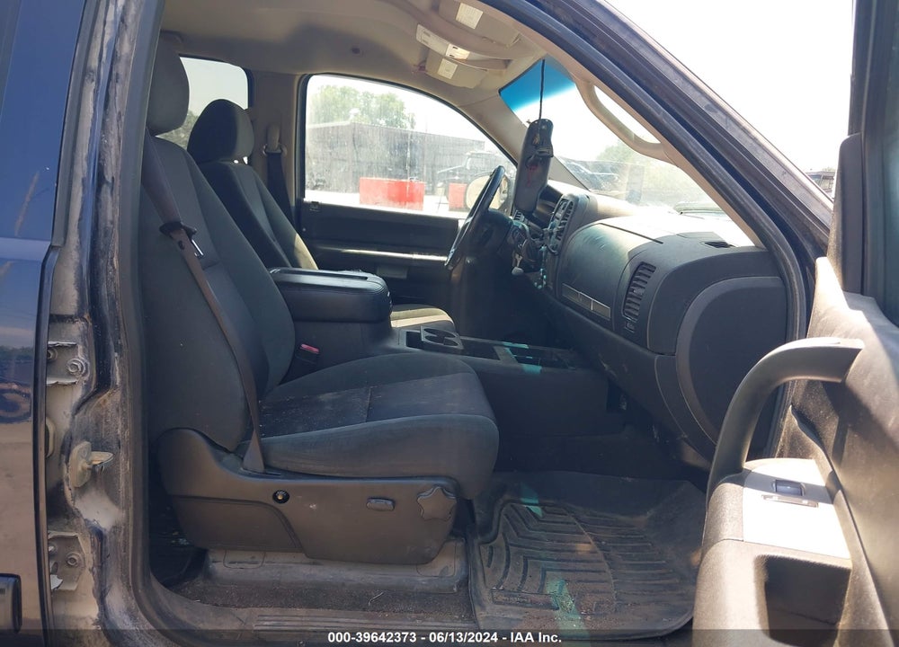 2009 CHEVROLET SILVERADO 1500 LT VIN: 3GCEK233X9G230672