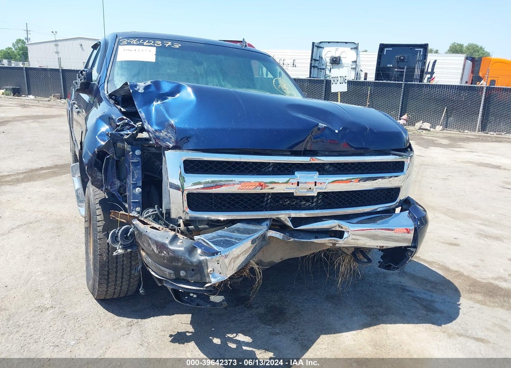 2009 CHEVROLET SILVERADO 1500 LT VIN: 3GCEK233X9G230672