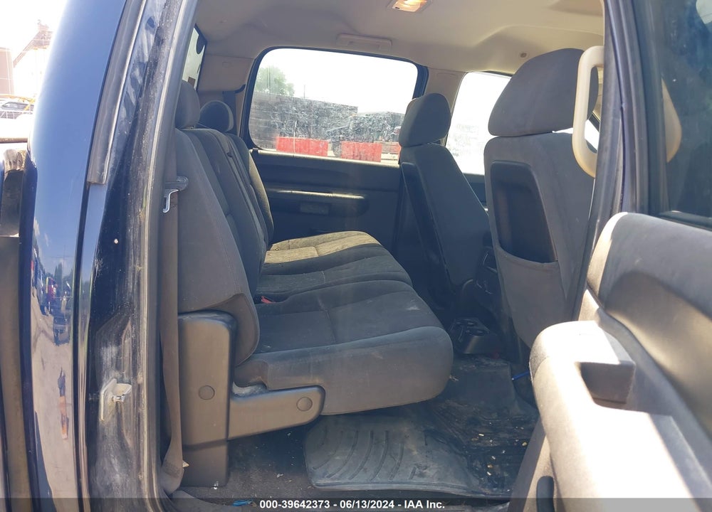 2009 CHEVROLET SILVERADO 1500 LT VIN: 3GCEK233X9G230672
