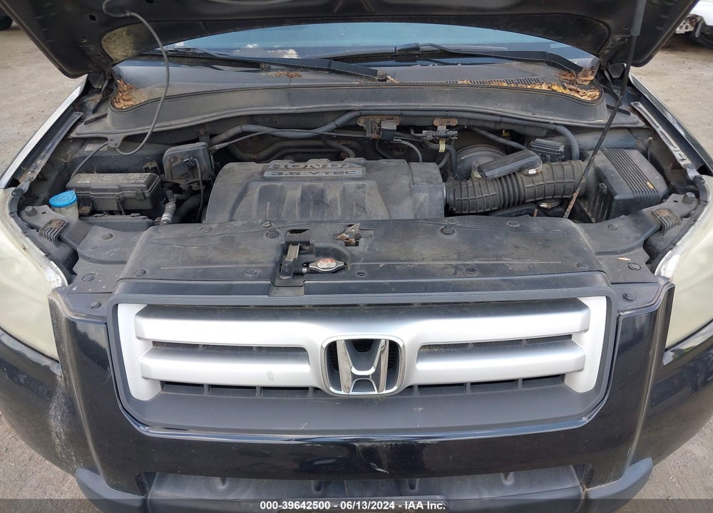 2006 HONDA PILOT EX-L VIN: 5FNYF187X6B028939