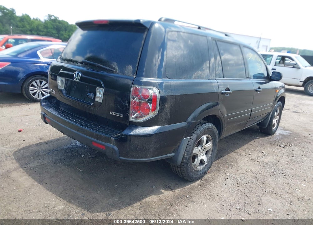 2006 HONDA PILOT EX-L VIN: 5FNYF187X6B028939