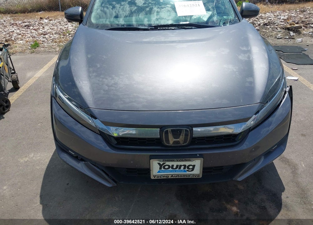 2018 HONDA CLARITY PLUG-IN HYBRID TOURING VIN: JHMZC5F38JC011842