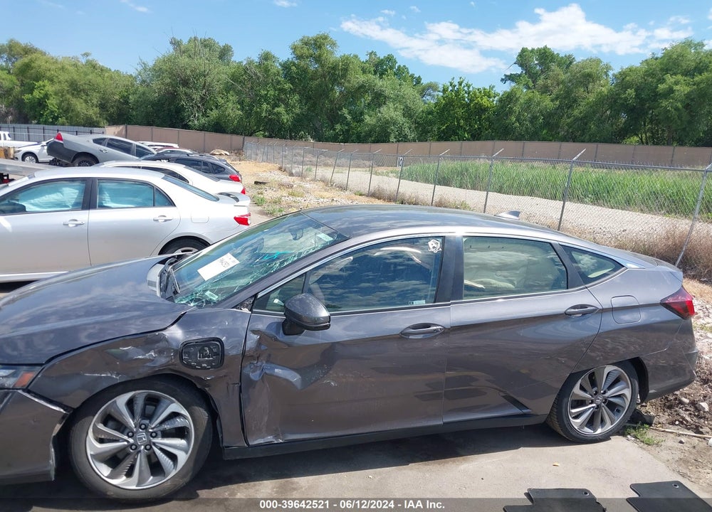 2018 HONDA CLARITY PLUG-IN HYBRID TOURING VIN: JHMZC5F38JC011842