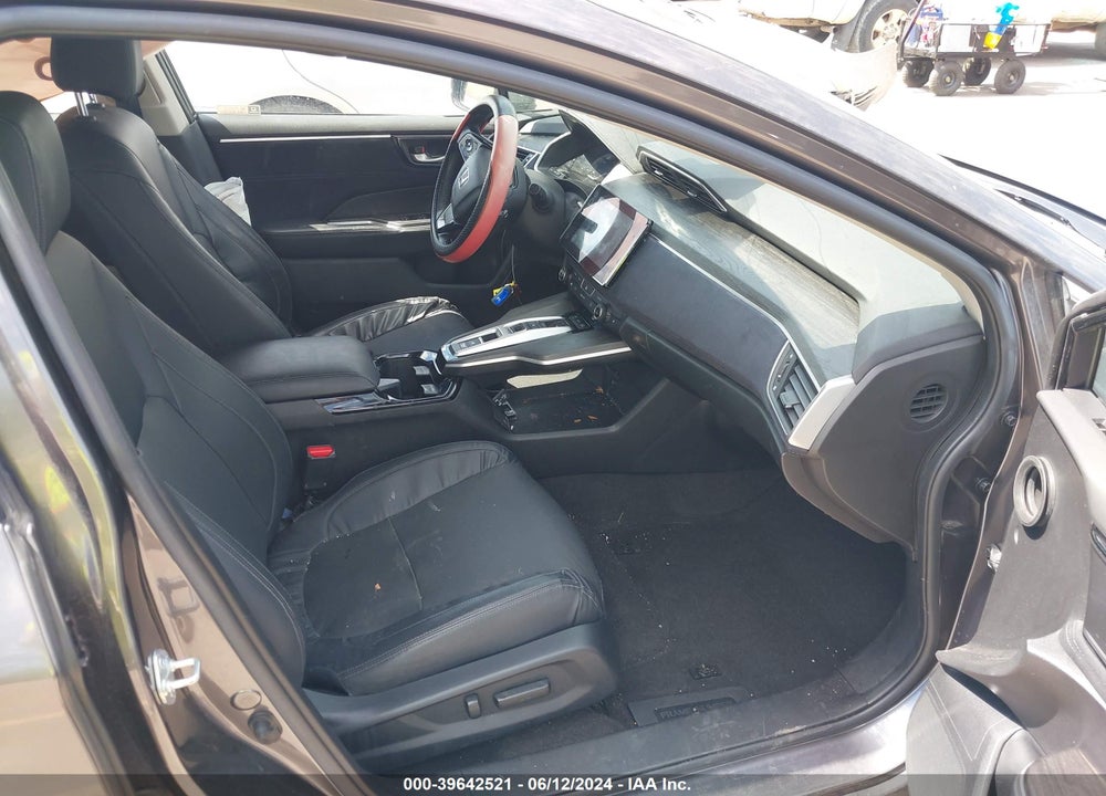 2018 HONDA CLARITY PLUG-IN HYBRID TOURING VIN: JHMZC5F38JC011842