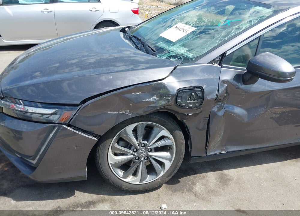 2018 HONDA CLARITY PLUG-IN HYBRID TOURING VIN: JHMZC5F38JC011842