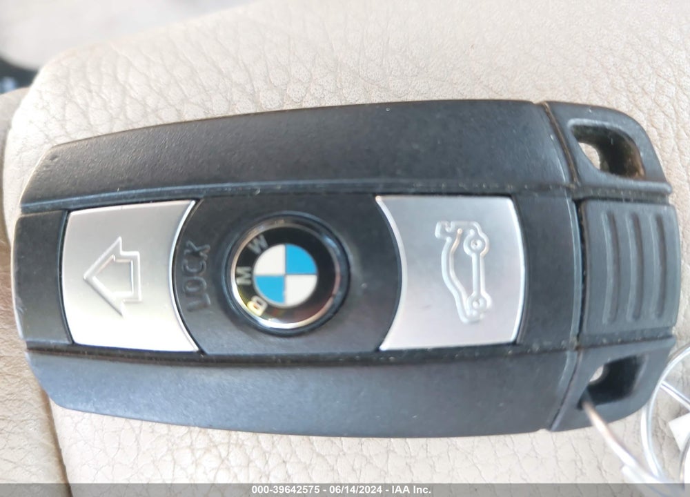 2013 BMW 328I VIN: WBADW7C50DE731632