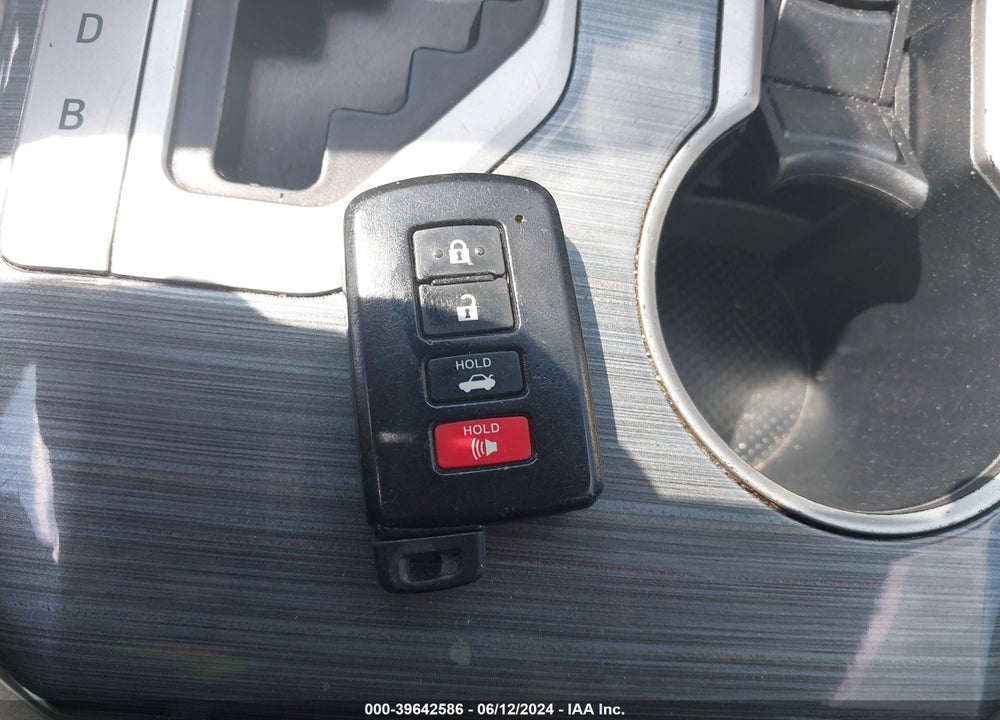 2012 TOYOTA CAMRY HYBRID XLE VIN: 4T1BD1FK2CU041556