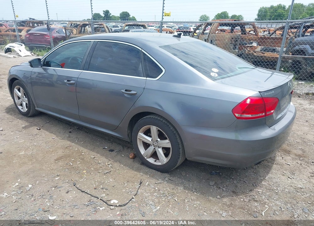 2013 VOLKSWAGEN PASSAT 2.5L SE VIN: 1VWBP7A35DC012460