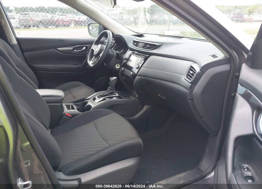 2019 NISSAN ROGUE S VIN: 5N1AT2MV6KC829231