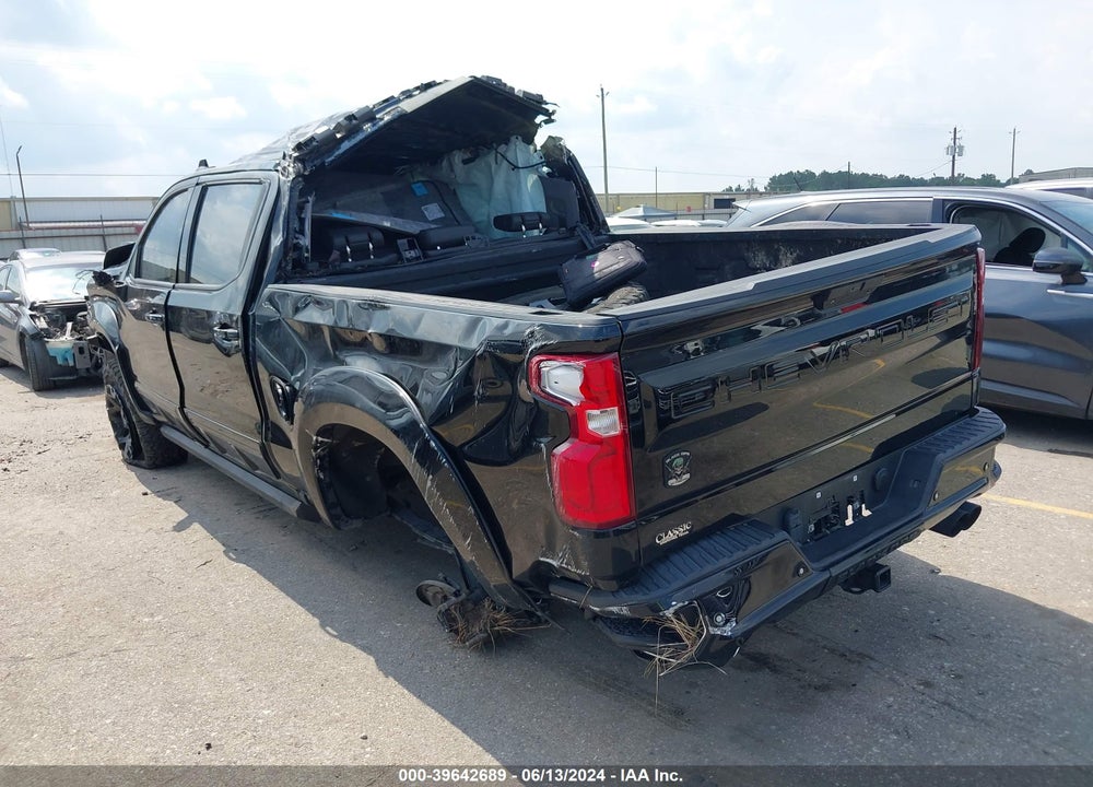 2021 CHEVROLET SILVERADO 1500 4WD SHORT BED LTZ VIN: 3GCUYGED9MG185603