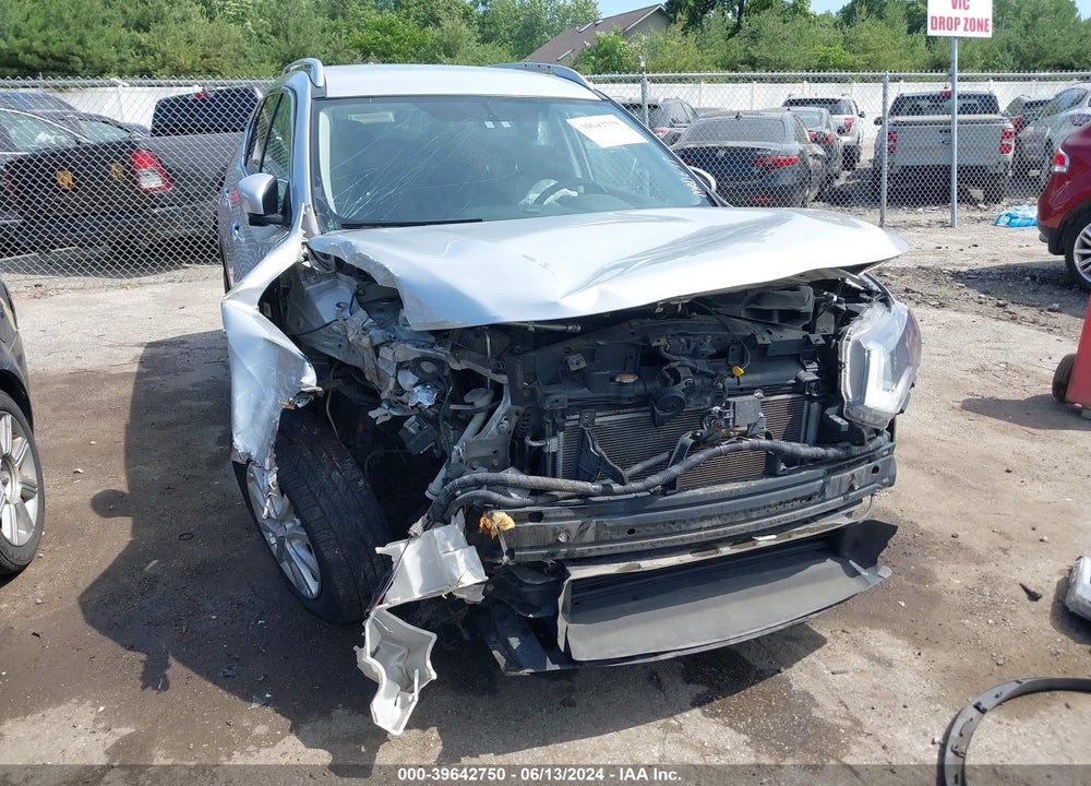 2018 NISSAN ROGUE SV VIN: KNMAT2MV5JP529515