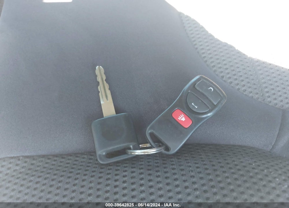 2006 NISSAN PATHFINDER SE VIN: 5N1AR18W36C635516