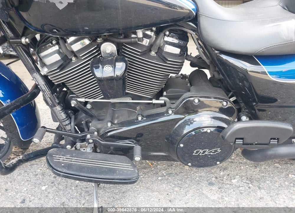 2022 HARLEY-DAVIDSON FLTRXS VIN: 1HD1KTP11NB647418