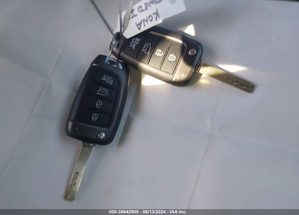 2020 HYUNDAI KONA SE VIN: KM8K1CAA9LU587127