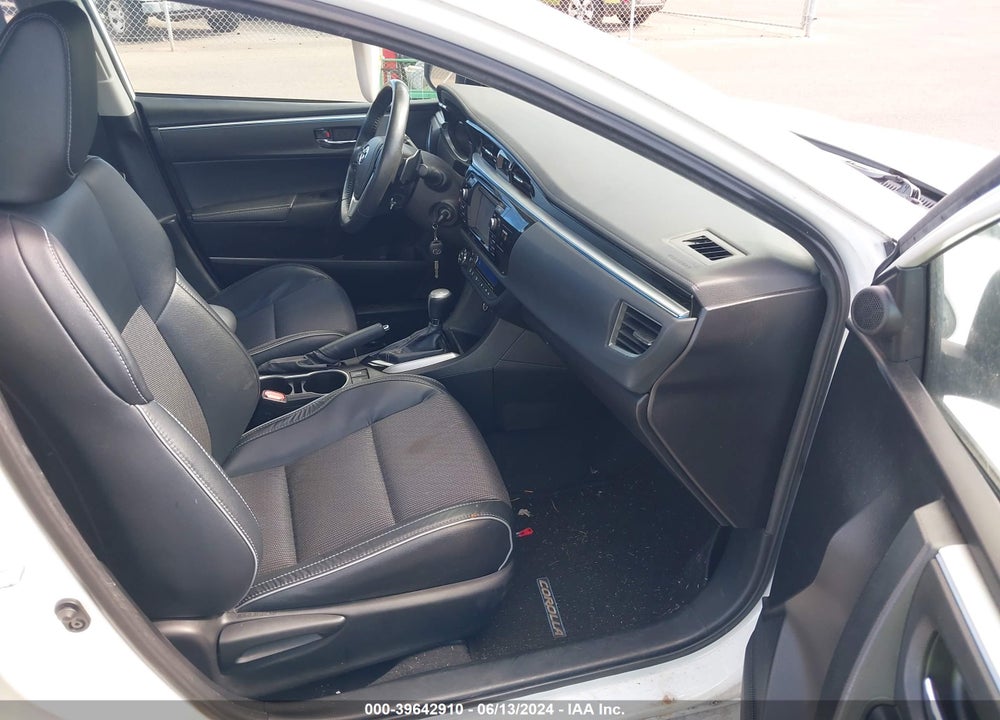 2016 TOYOTA COROLLA S W/SPECIAL EDITION PKG VIN: 5YFBURHE2GP559793