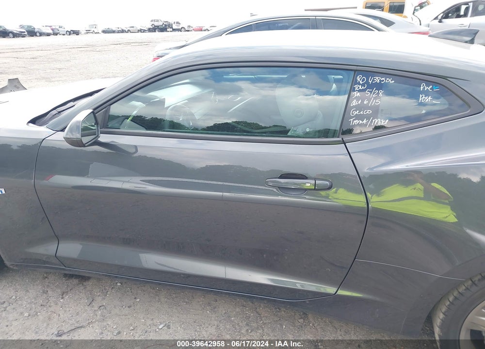 2017 CHEVROLET CAMARO 2SS VIN: 1G1FH1R72H0104227