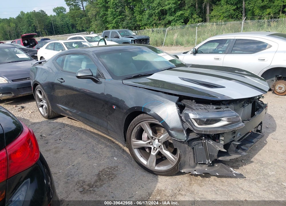2017 CHEVROLET CAMARO 2SS VIN: 1G1FH1R72H0104227