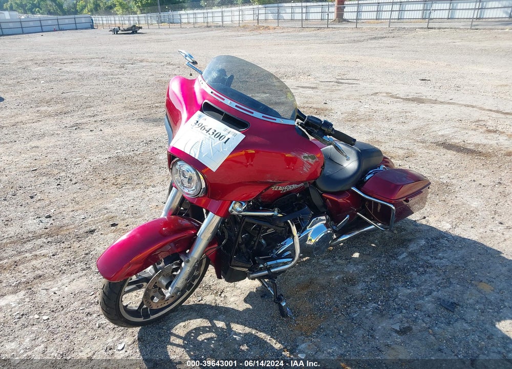 2017 HARLEY-DAVIDSON FLHXS STREET GLIDE SPECIAL VIN: 1HD1KRC15HB620610
