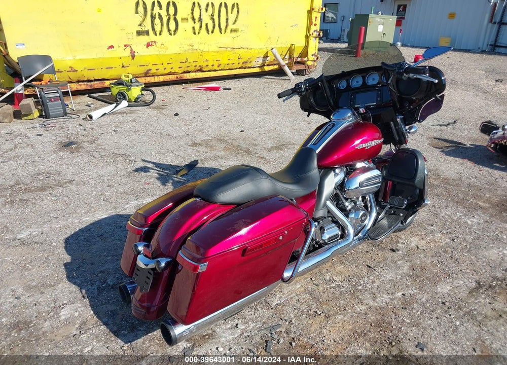 2017 HARLEY-DAVIDSON FLHXS STREET GLIDE SPECIAL VIN: 1HD1KRC15HB620610