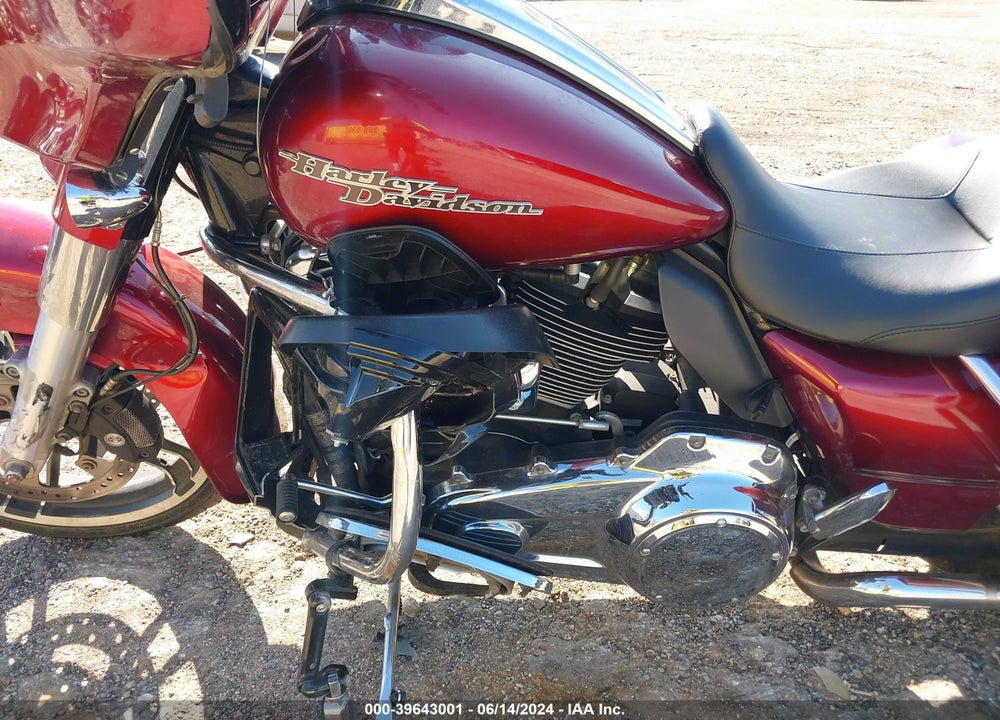 2017 HARLEY-DAVIDSON FLHXS STREET GLIDE SPECIAL VIN: 1HD1KRC15HB620610