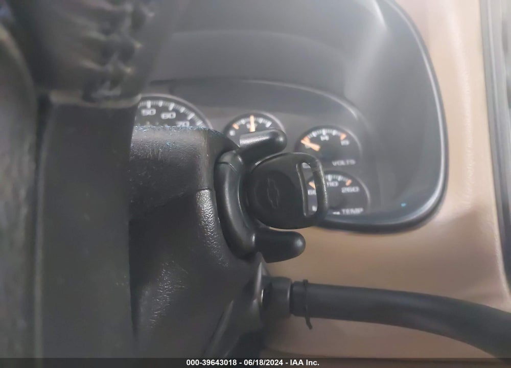 1999 CHEVROLET SILVERADO 1500 LS VIN: 1GCEK14V2XZ112266