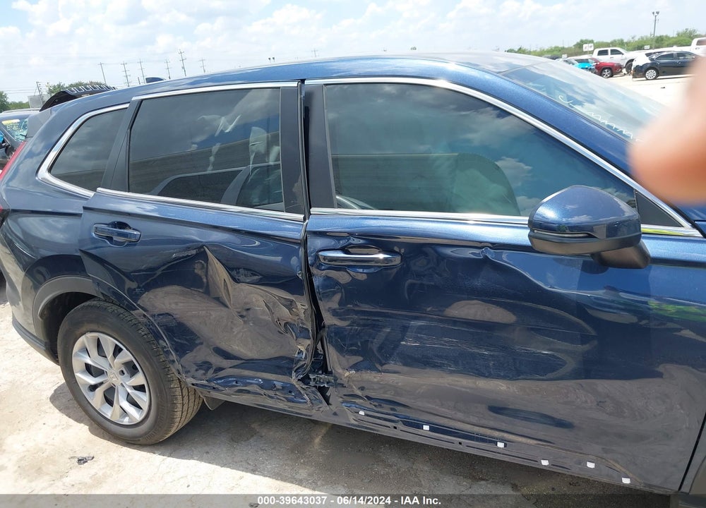 2023 HONDA CR-V LX 2WD VIN: 7FARS3H22PE013325