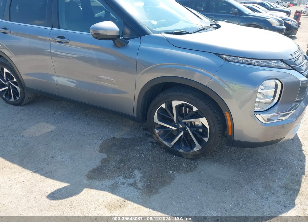 2024 MITSUBISHI OUTLANDER VIN: JA4J3VA81RZ004929