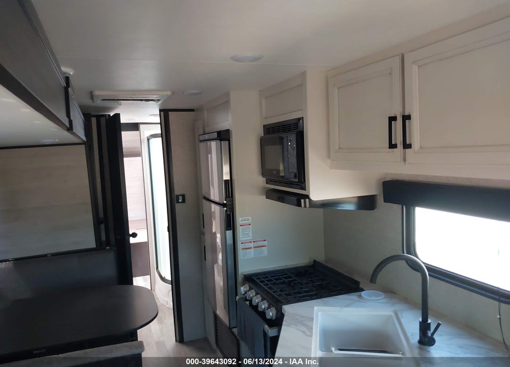 2022 JAYCO JAYFL184BH VIN: 1UJBJ0BP2N17Y0794