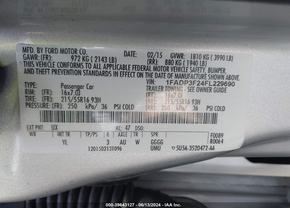 2015 FORD FOCUS SE VIN: 1FADP3F24FL229690