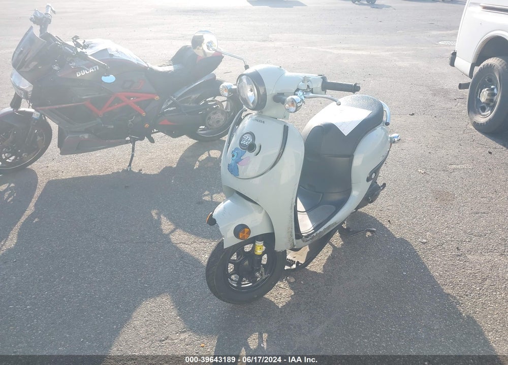 2022 HONDA NCW50 VIN: JH2AF7715NK502709