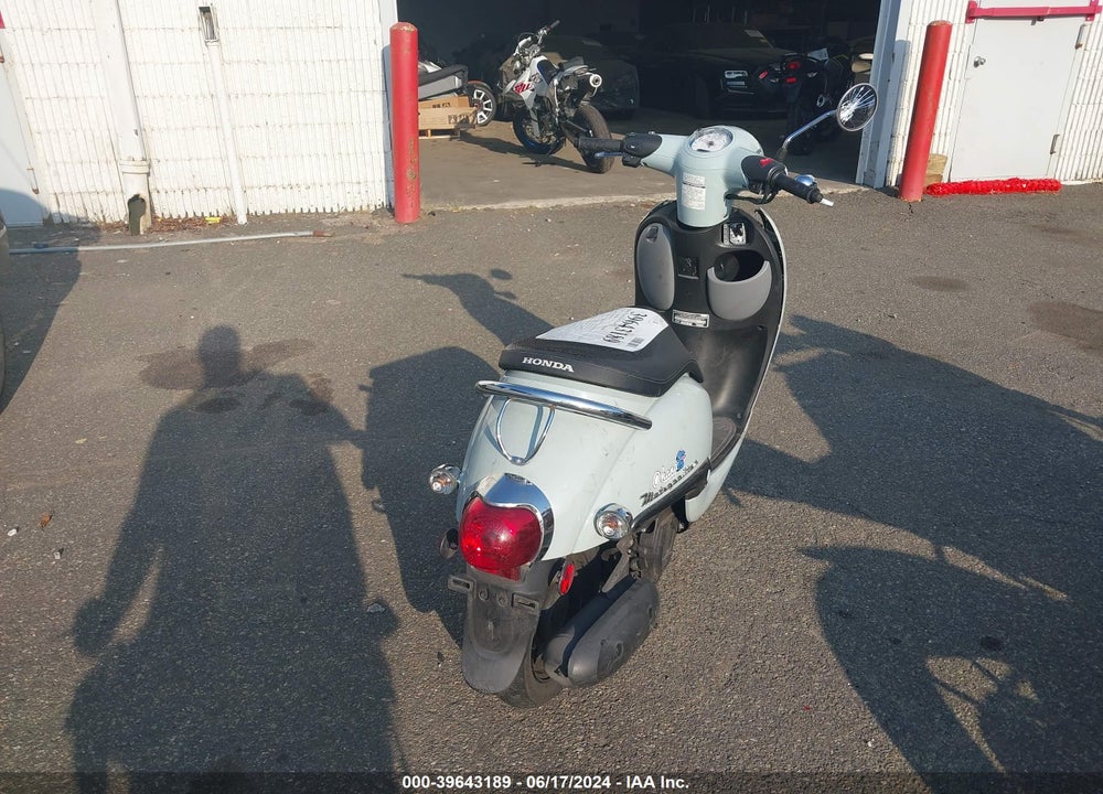 2022 HONDA NCW50 VIN: JH2AF7715NK502709