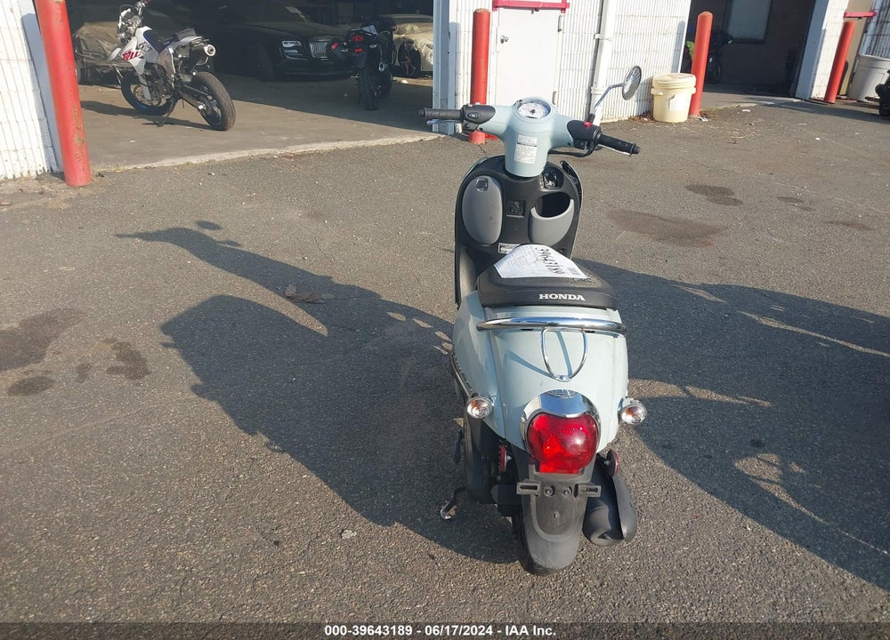 2022 HONDA NCW50 VIN: JH2AF7715NK502709