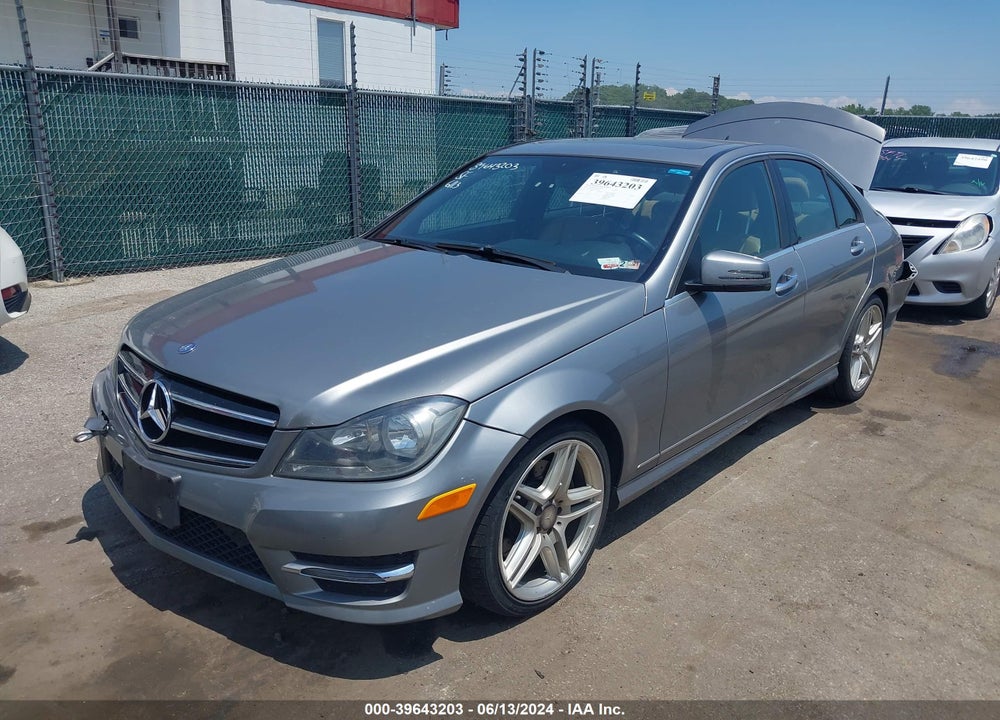 2014 MERCEDES-BENZ C 300 LUXURY 4MATIC/SPORT 4MATIC VIN: WDDGF8AB2EG181442