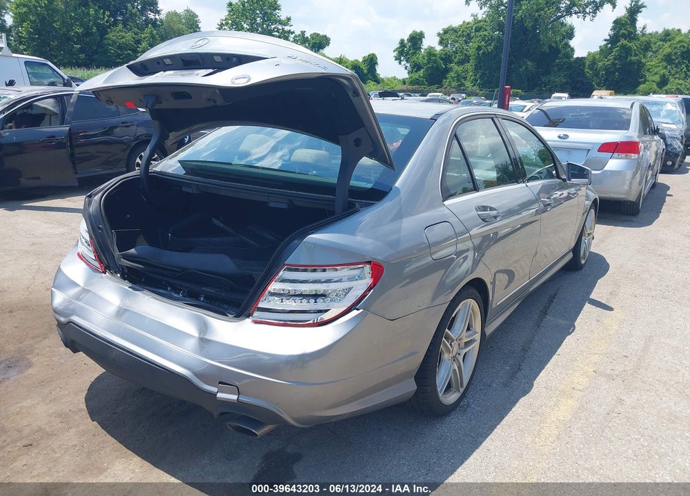 2014 MERCEDES-BENZ C 300 LUXURY 4MATIC/SPORT 4MATIC VIN: WDDGF8AB2EG181442