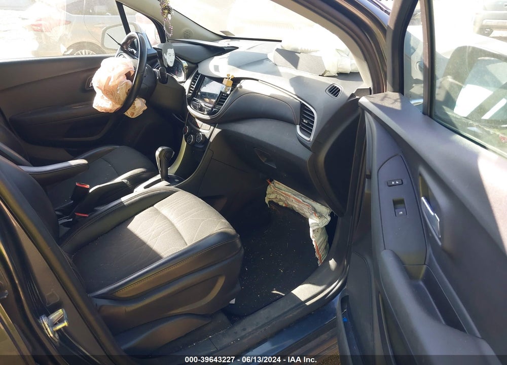 2019 CHEVROLET TRAX LT VIN: 3GNCJPSBXKL334521