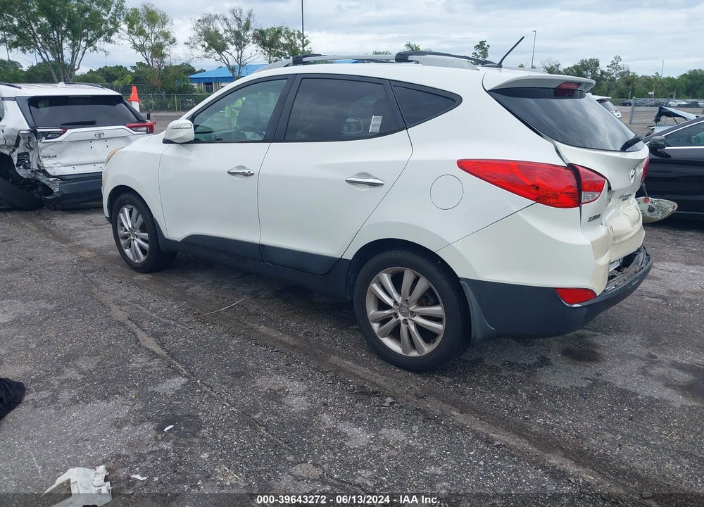 2013 HYUNDAI TUCSON LIMITED VIN: KM8JU3AC0DU656681