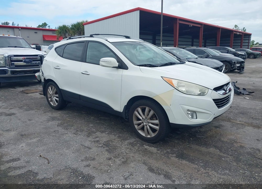 2013 HYUNDAI TUCSON LIMITED VIN: KM8JU3AC0DU656681