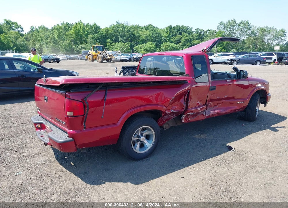 2002 CHEVROLET S-10 VIN: 1GCCS19WX28160900