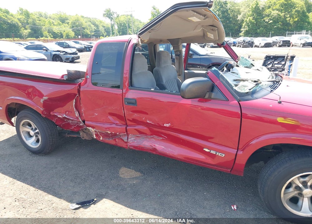2002 CHEVROLET S-10 VIN: 1GCCS19WX28160900