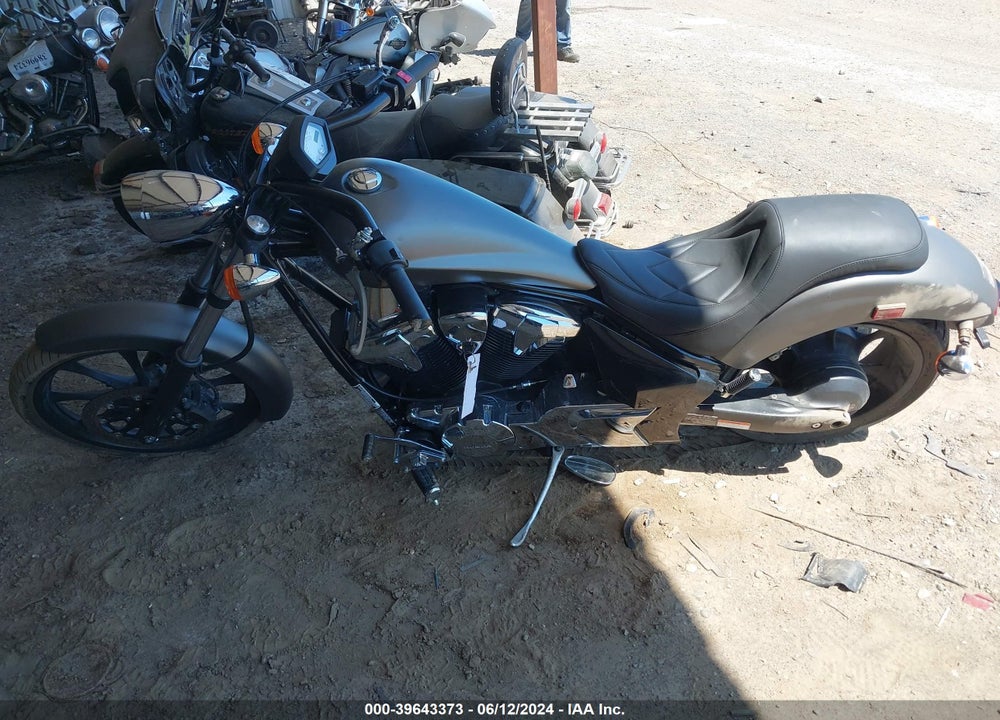 2016 HONDA VT1300 CX VIN: JH2SC6129GK100123