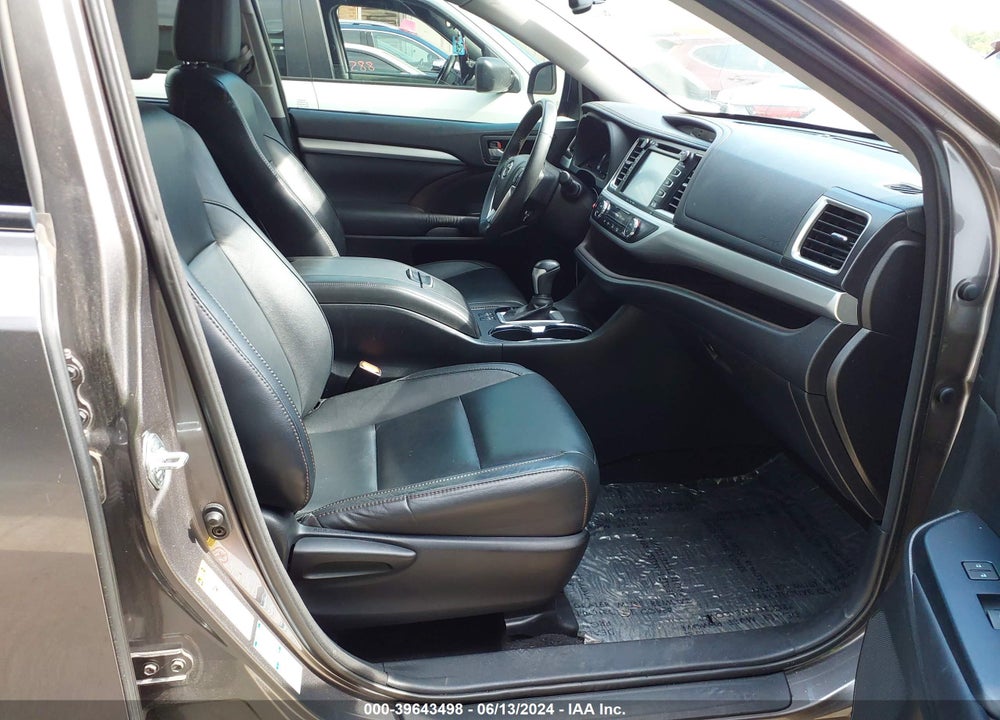 2016 TOYOTA HIGHLANDER XLE V6 VIN: 5TDJKRFH0GS278274